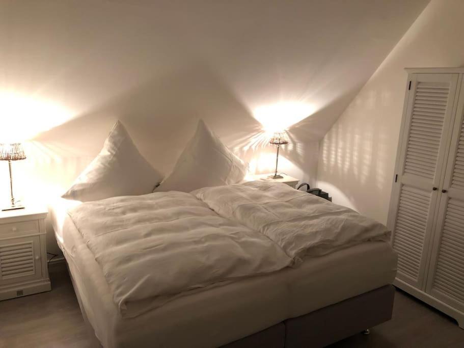 Reetdachhaus Seasons Mit Kamin & Sauna Groß Schwansee Kültér fotó