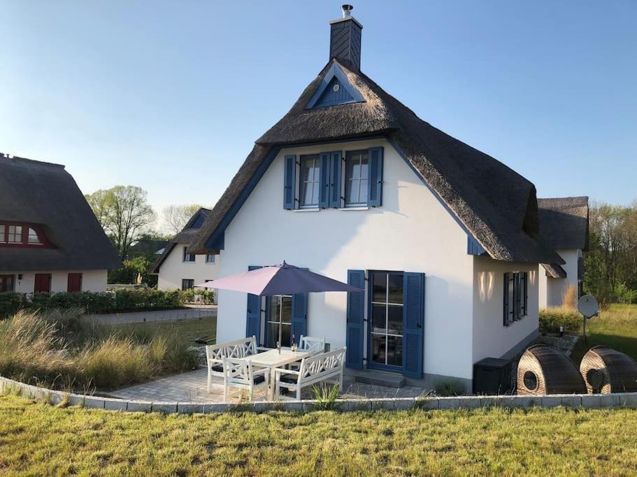Reetdachhaus Seasons Mit Kamin & Sauna Groß Schwansee Kültér fotó