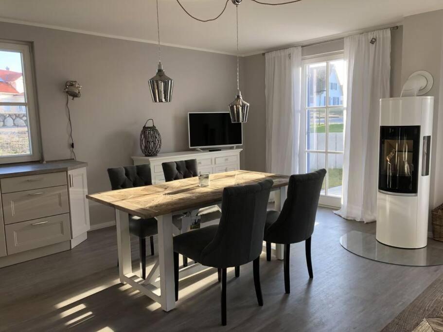 Reetdachhaus Seasons Mit Kamin & Sauna Groß Schwansee Kültér fotó
